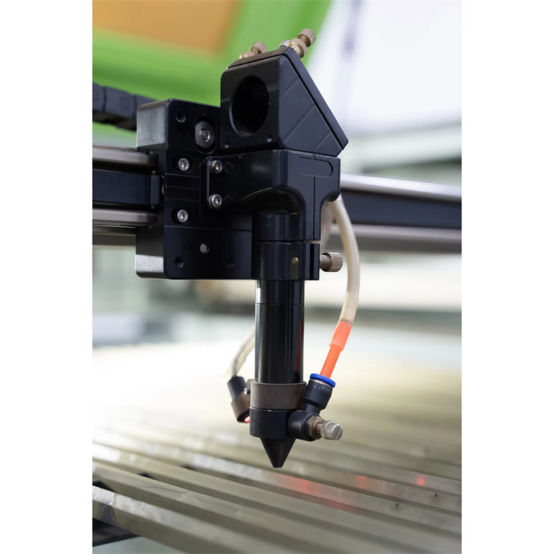 Промышленный высокомощный лазе – обзор и цена Industrial Laser Fabric Cutting Machine