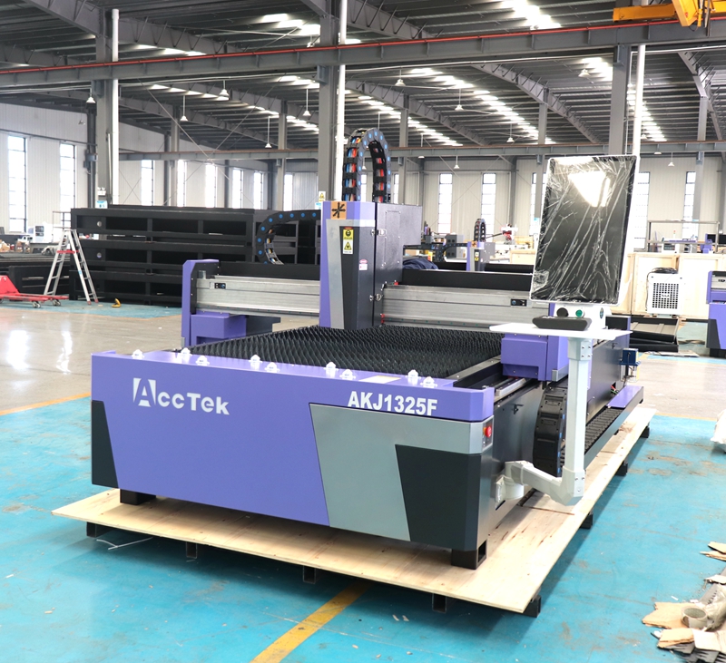 Китай Промышленный лазерный ре – обзор и цена Industrial Laser Cutting Machine Price